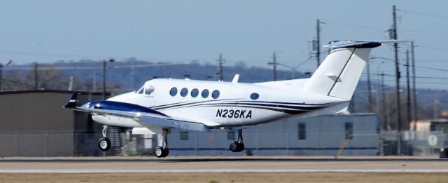 Beechcraft Super King Air 200 (N236KA)