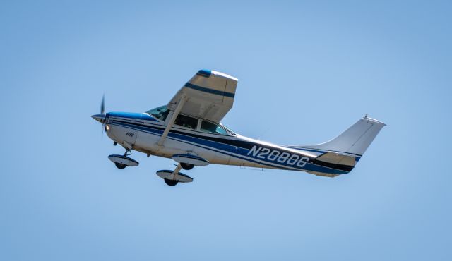 Cessna Skylane (N20806)