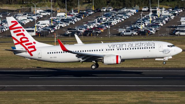 Boeing 737-800 (VH-YQG)