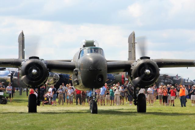 North American TB-25 Mitchell (N5548N) - "Cutting Grass" at Oshkosh