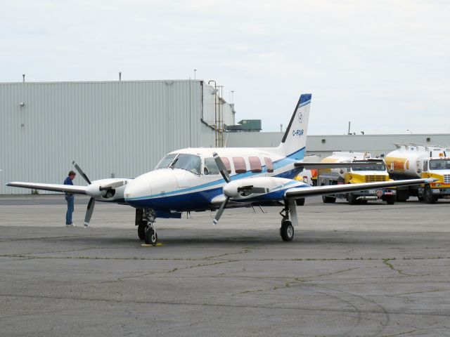 Piper Navajo (C-FCAR)