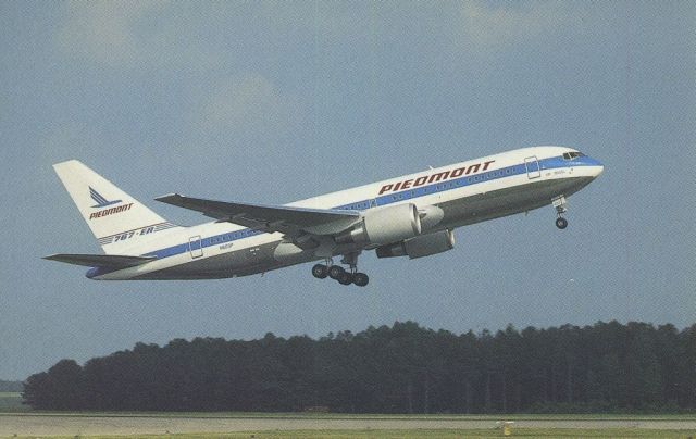 BOEING 767-200 (N603P) - scanned from postcard