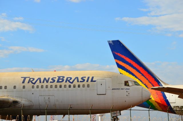 BOEING 767-200 (PT-TAB) - Abandoned to rot...