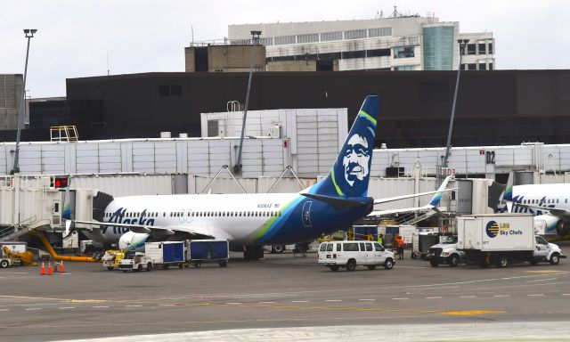 Boeing 737-900 (N306AS) - Alaska Airlines Boeing 737-990(WL) N306AS in Seattle 