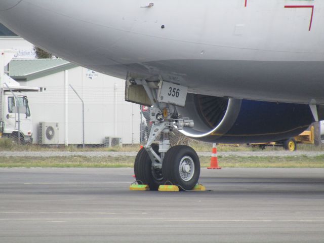 Boeing 747-400 (N356KD)