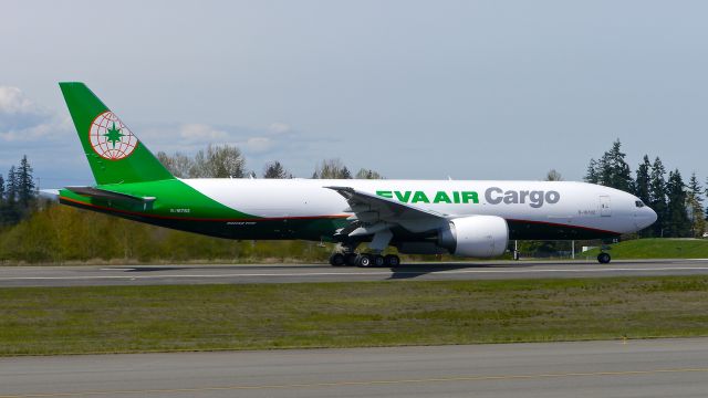 Boeing 777-200 (B-16782) - BOE222 makes a RTO test on Rwy 34L on completion of a B1 flight on 4.19.18. (ln 1551 / cn 62825).