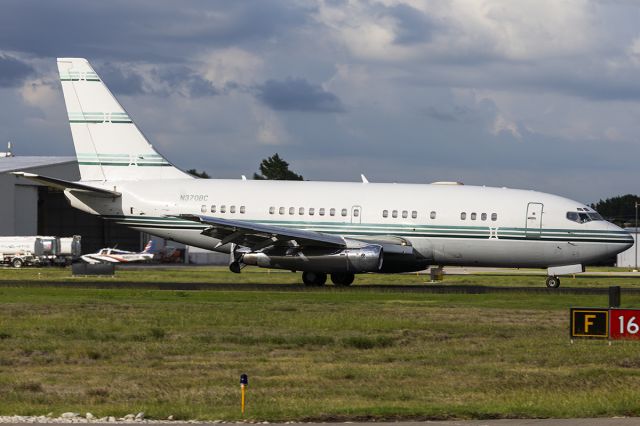 Boeing 737-200 (N370BC)