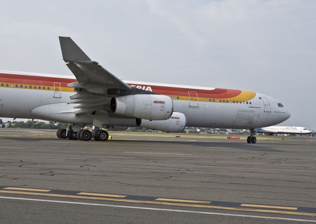 Airbus A340-600 (EC-GUP)