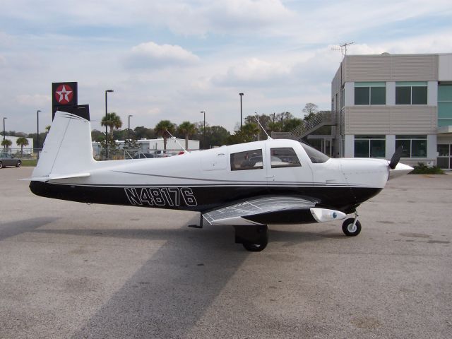 Mooney M-20 (N48176)