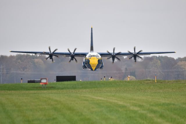 Lockheed EC-130J Hercules (17-0000) - Blue Angels Fat Albert face to face in ground effect. in Limbo. How low can you go?