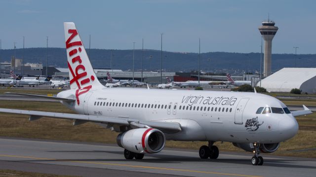 Airbus A320 (VH-VNJ)