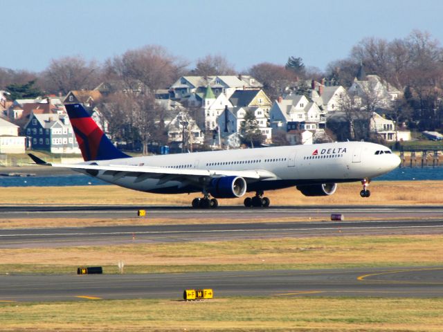 Airbus A330-300 (N812NW)