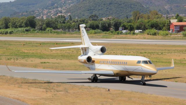 Dassault Falcon 7X (LX-AMB)