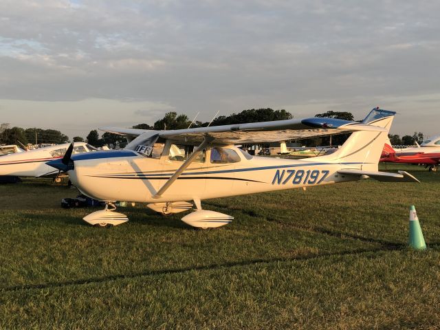 Cessna Skyhawk (N78197) - Air Venture Oshkosh