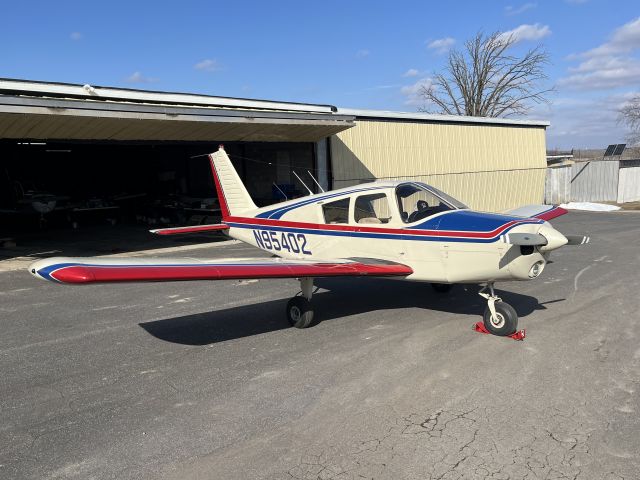 Piper Cherokee (N95402)