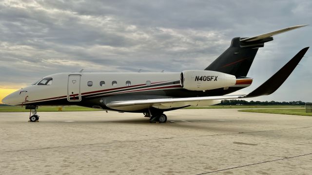 Embraer Legacy 450 (N405FX) - N405FX resting on the ramp after being diverted from Gary/Chi Intl’ several hours earlier. 8/3/22. 