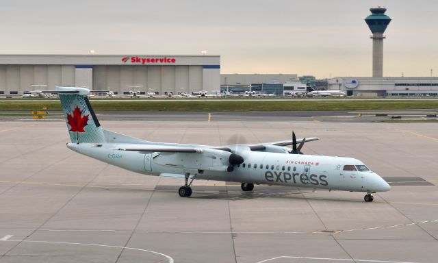 de Havilland Dash 8-400 (C-GJZH) - Air Canada Express De Havilland Canada DHC-8-402Q Dash 8 C-GJZH in Toronto