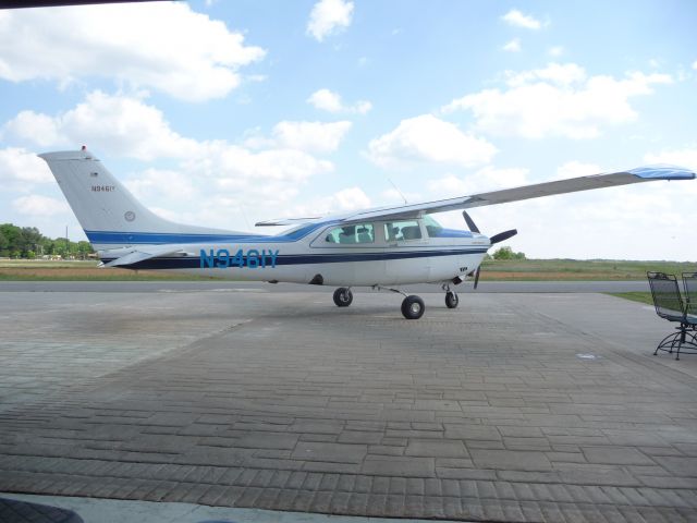 Cessna Centurion (N9461Y) - 1981 T210N