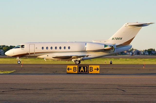 Hawker Beechcraft 4000 (N78KN) - I love open thrust reversers !