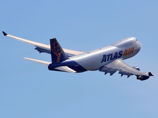 Boeing 747-400 (N409MC) - Atlas Air takes to the Miami skies. As seen in Miami on August 31st 2013