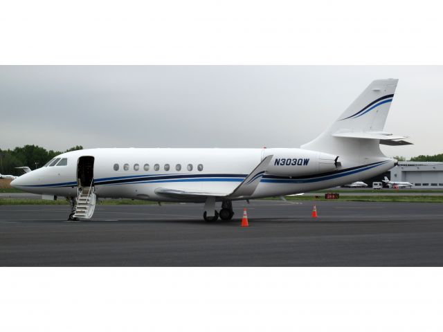 Dassault Falcon 2000 (N303QW)