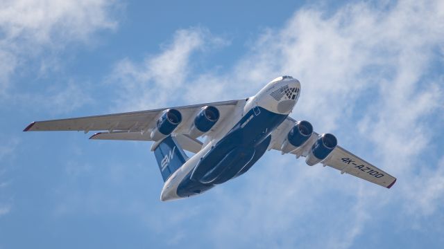 Ilyushin Il-76 (4K-AZ100)