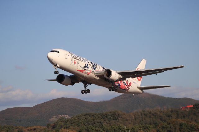 BOEING 767-300 (JA601J) - October 18th 2020:HKD-HND.