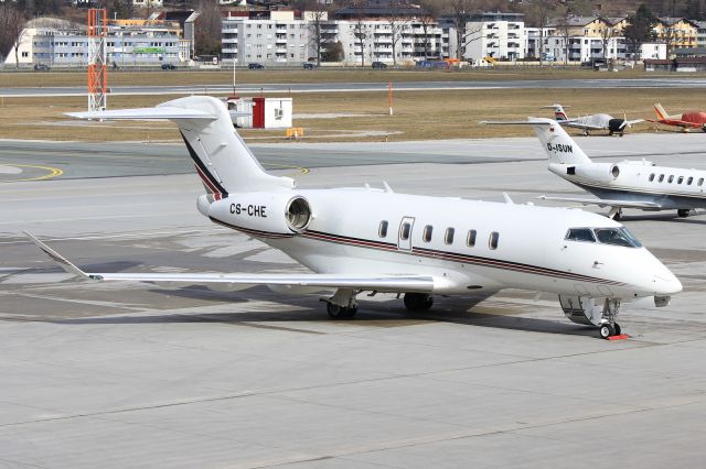 Canadair Challenger 350 (CS-CHE)