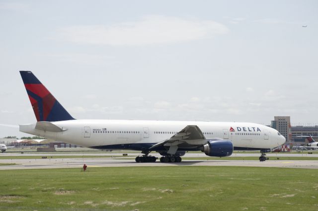 Boeing 777-200 (N865DA) - Delta 584 daily non-stop service from MSP-NRT on a 777-200ER.