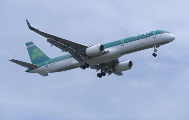 Boeing 757-200 (EI-CJX)