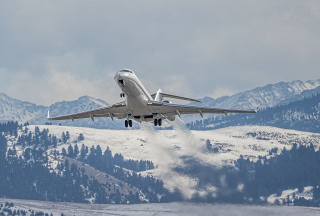 Bombardier Global Express (N143QS)