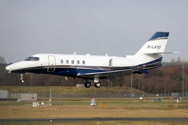 Cessna Citation Latitude (G-LATO) - Zenith Aviation Citation Latitude on short finals for rwy 24 on 28-Jan-22 arriving from EGKB as BZE05A.