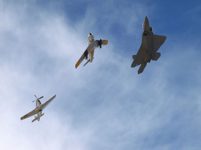 Lockheed F-22 Raptor — - KDMA Heritage Flights 2017