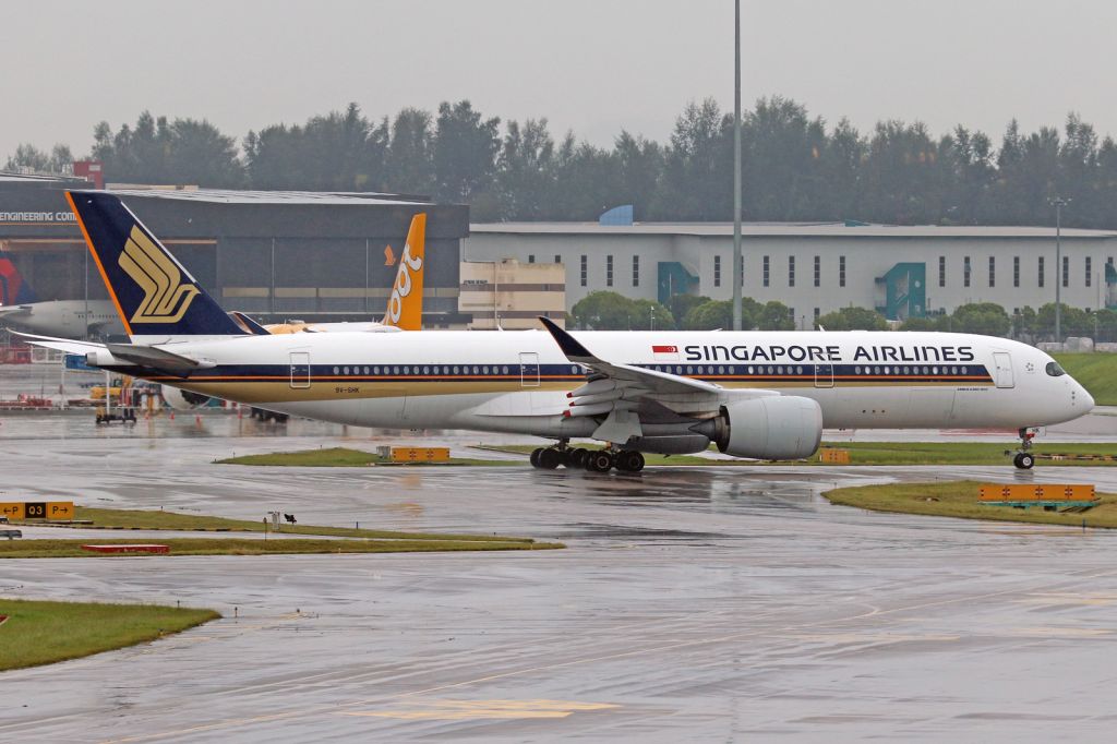 Airbus A350-900 (9V-SHK)