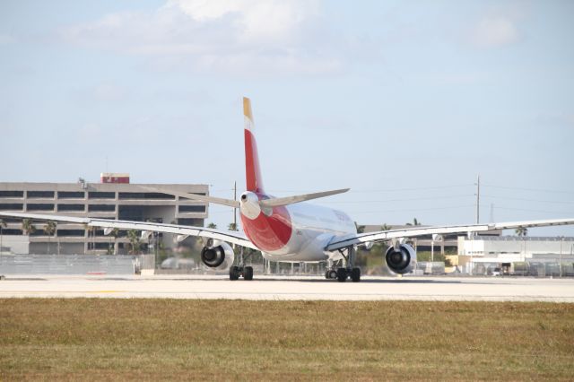 Airbus A330-300 (M-IAMI)