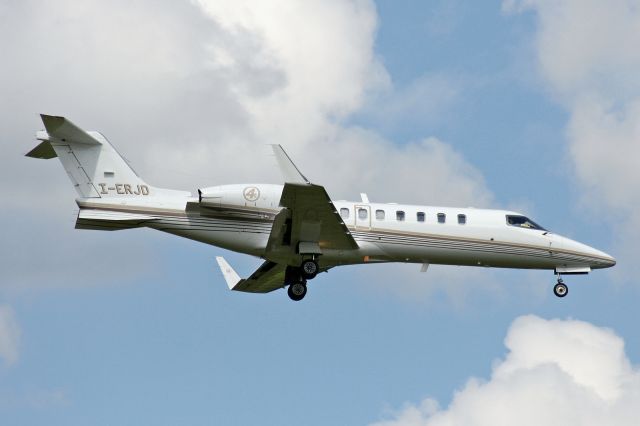 Learjet 45 (I-ERJD)