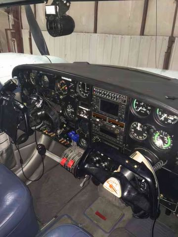 Piper PA-30 Twin Comanche (N741TJ) - Garmin 530 nav/com and Genesys Aerosystem 40/50 Autopilot