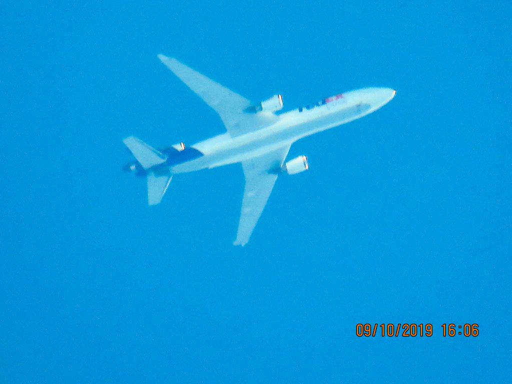 Boeing MD-11 (N613FE)