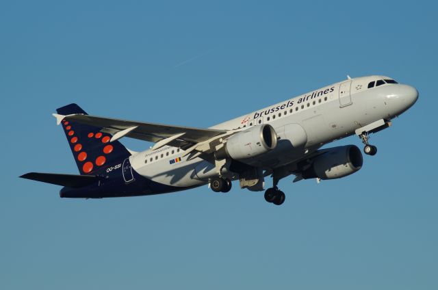 Airbus A319 (OO-SSI)