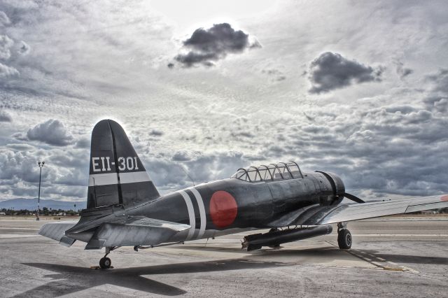 North American T-6 Texan (N6438D)