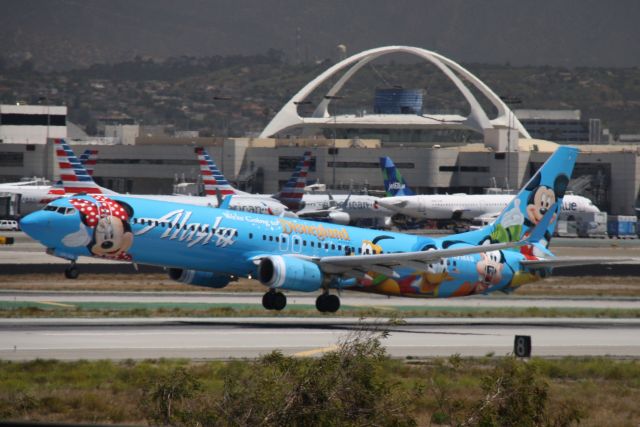 Boeing 737-700 (N318AS) - "The Spirit of Disneyland II" waves goodbye to Southern California!!