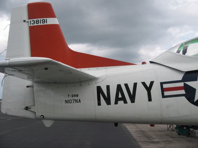 North American Trojan (N107NA) - T-28B @ Topeka 2013