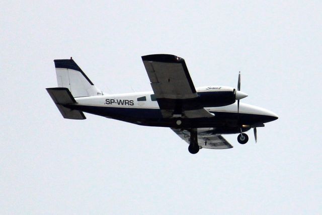 Piper Seneca (SP-WRS) - On short finals for rwy 06 on 19-Apr-23 arriving for a two-day visit from EPGL.