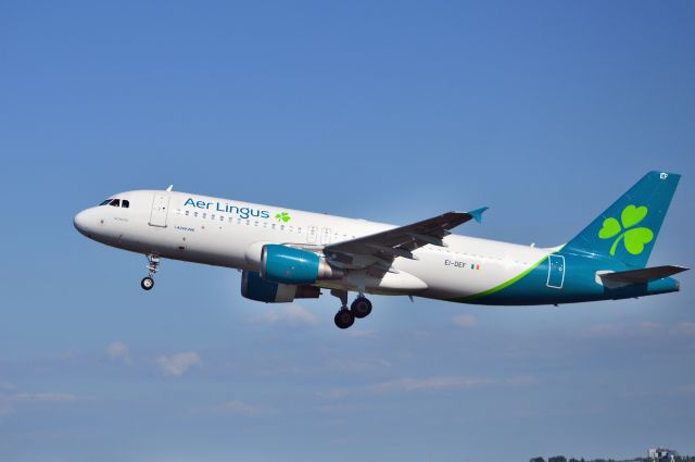 Airbus A320 (EI-DEF) - Aer Lingus Airbus A320-214 departing AMS on Polderbaan runway 16.27 hrs (GMT) 09May25