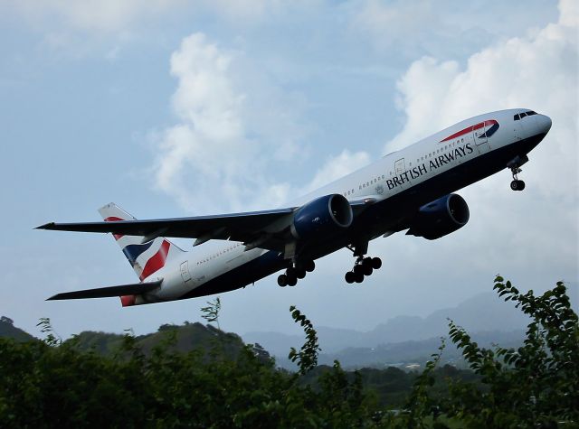 Boeing 777-200 (G-VIIX)