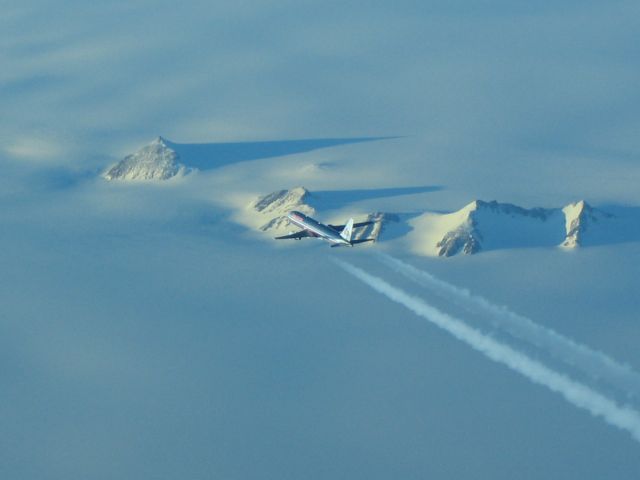 Boeing 757-200 — - Approaching Narsarsuaq