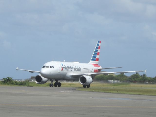 Airbus A319 (N704US)