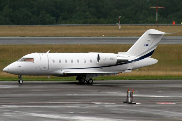 Canadair Challenger (LX-JNC) - Luxaviation Challenger 605 taxiing to depart rwy 24 on 15-Jun-18 heading for GMMN as LXA21V.