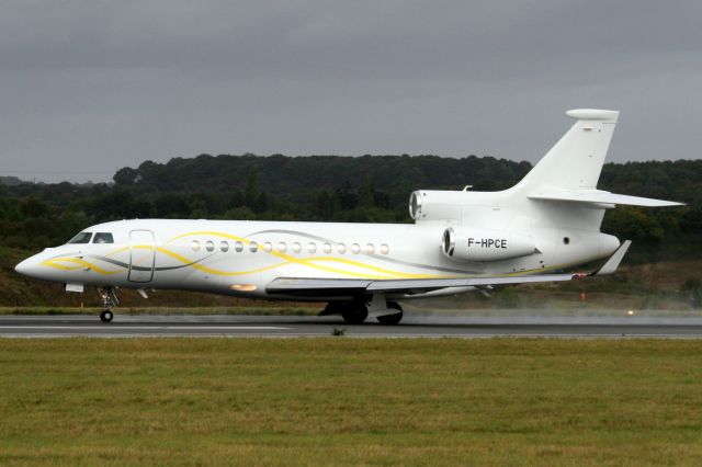 Dassault Falcon 7X (F-HPCE) - Departing rwy 26 on 27-Sep-19 operating a local flight.