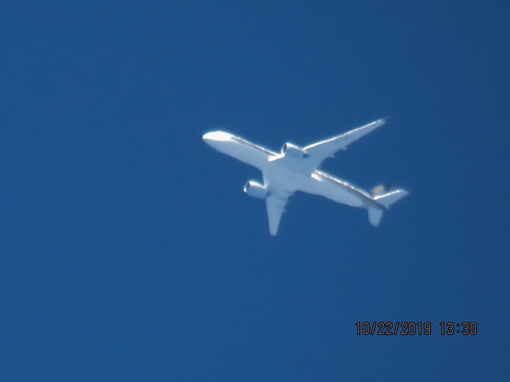 Airbus A350-900 (9V-SMP)